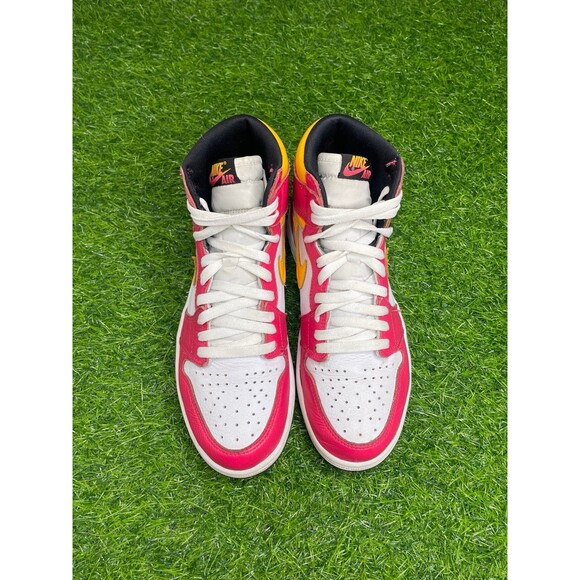 Air Jordan 1 Retro High OG Light Fusion Red Size Men’s 9 - Picture 2 of 6